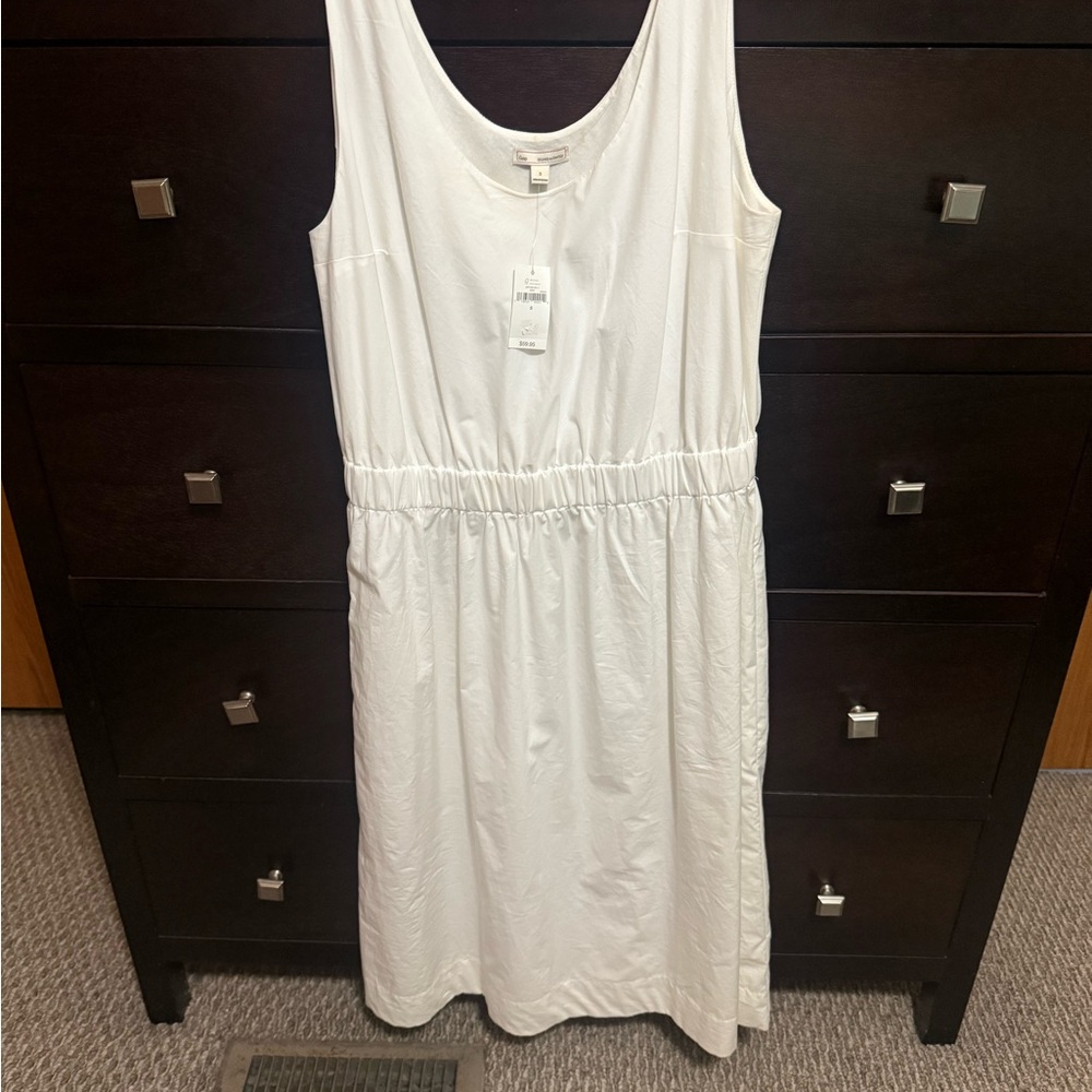 GAP Classic White Top
